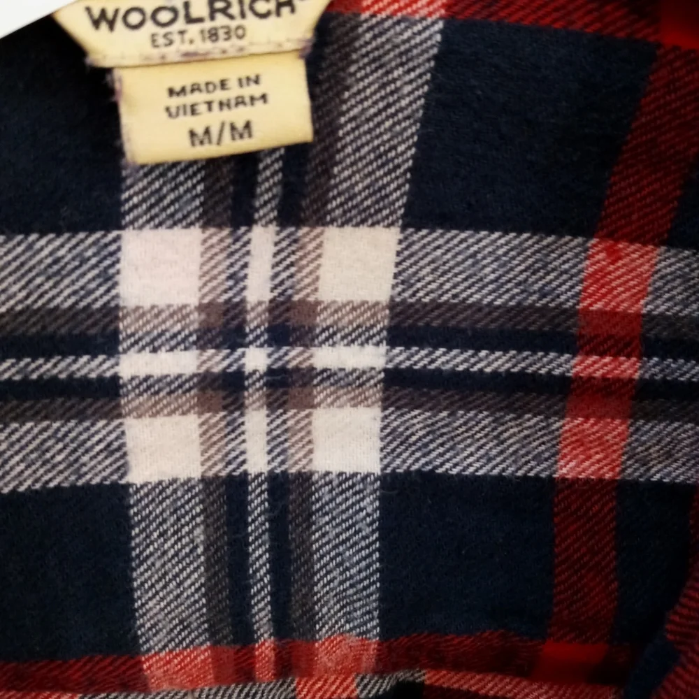 Woolrich button down - Picture 3 of 6